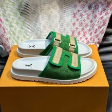 Louis Vuitton Slippers